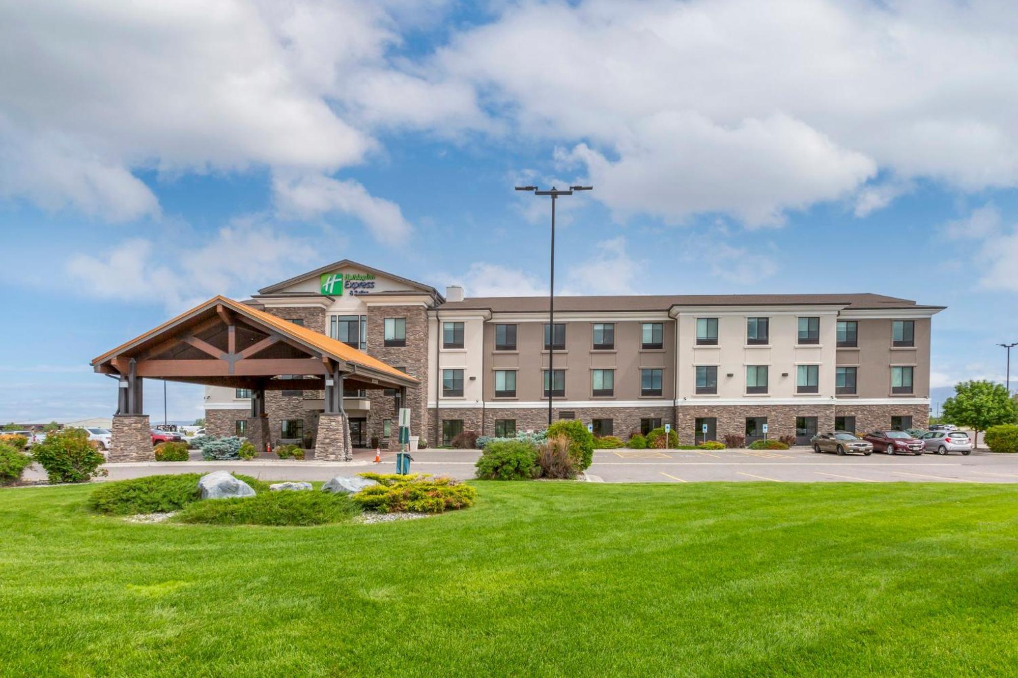 Holiday Inn Express Belgrade-Bozeman Area By Ihg Exterior foto